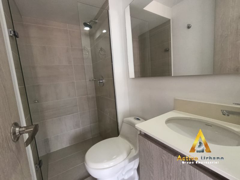 foto_104782_901271444_9800140878_ss