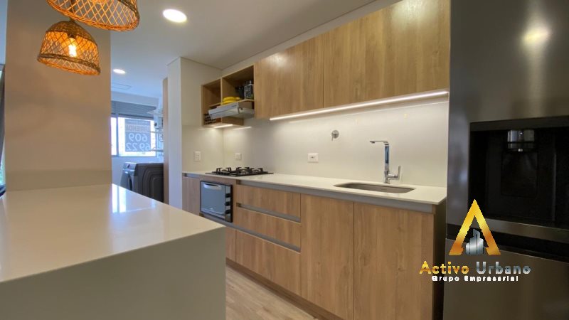 foto_104782_901271444_9825126436_ss