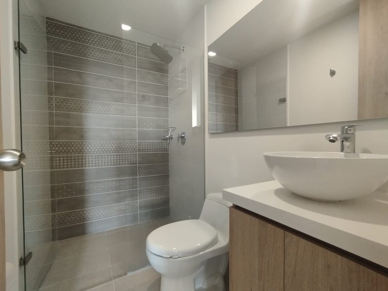 foto_104782_901271444_9840866110_ss