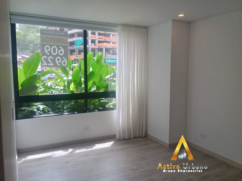 foto_104782_901271444_9857386879_ss