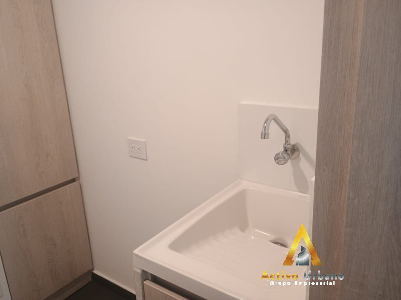 foto_104782_901271444_9898169275_ss