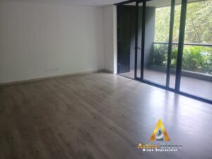 foto_104782_901271444_9919604619_ss