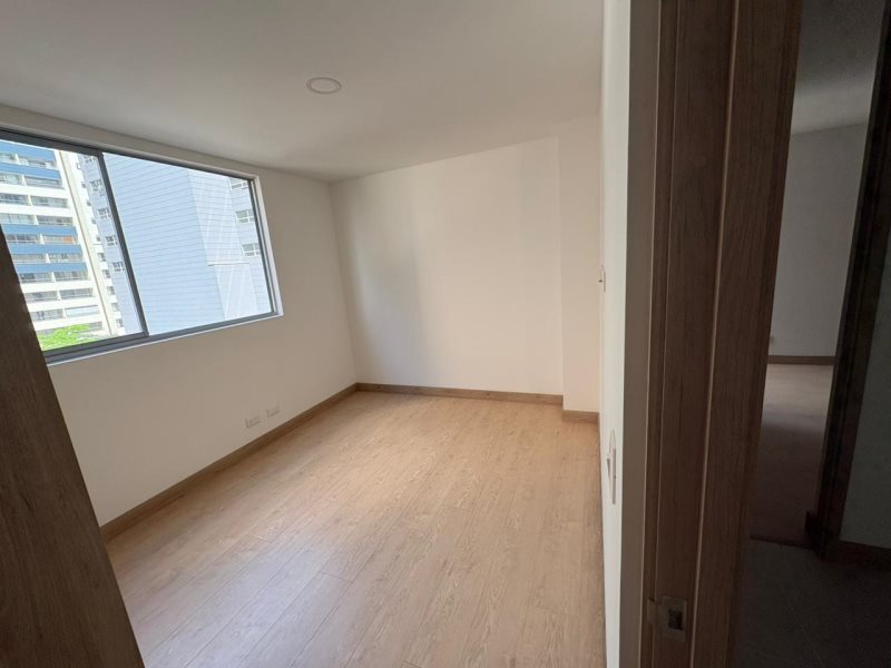 foto_104782_901271444_9963463475_ss