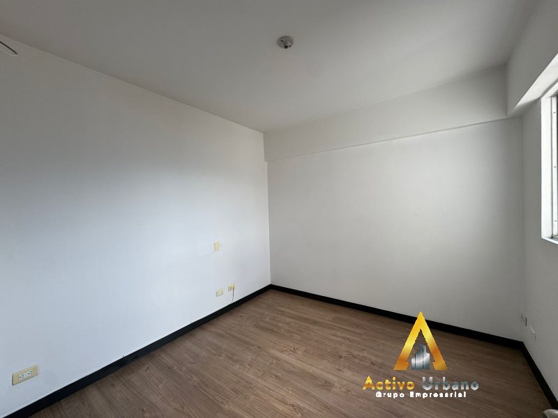 foto_104782_901271444_0730306203_ss