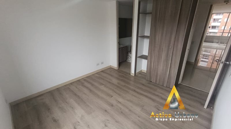 foto_104782_901271444_0930240473_ss