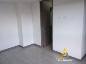 foto_104782_901271444_3923081669_ss