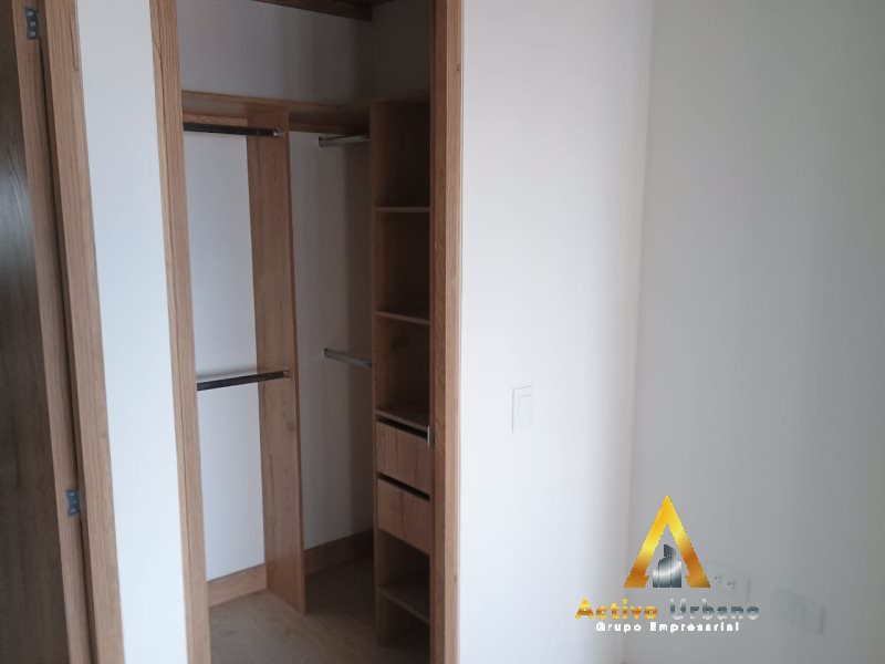 foto_104782_901271444_4891729128_ss