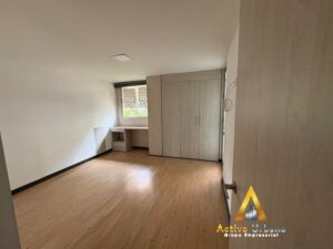 foto_104782_901271444_5249369123_ss