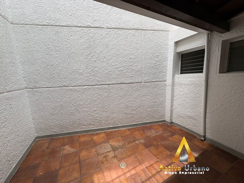 foto_104782_901271444_5344483647_ss