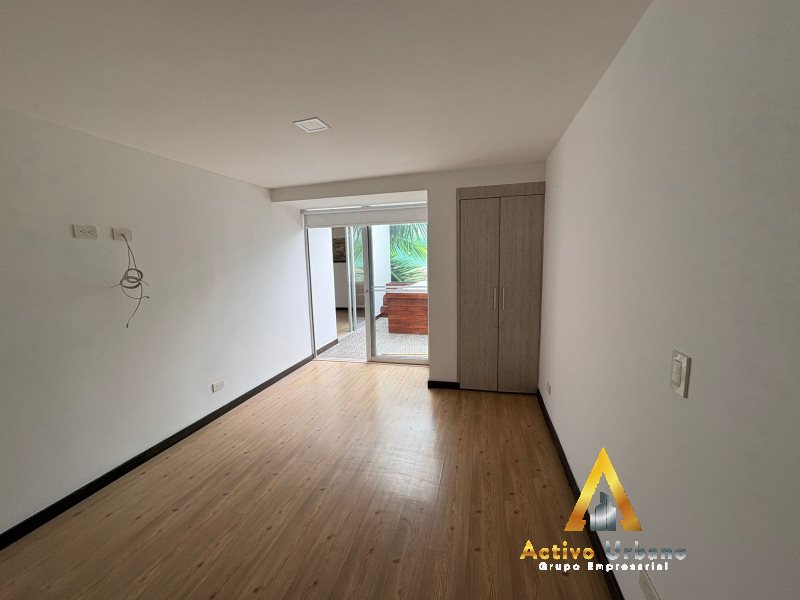 foto_104782_901271444_5348251359_ss