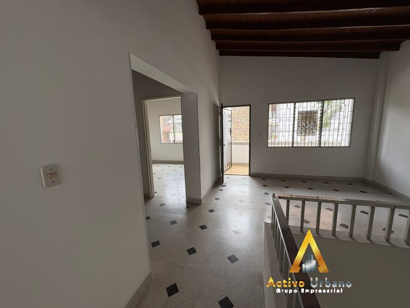 foto_104782_901271444_5369210495_ss