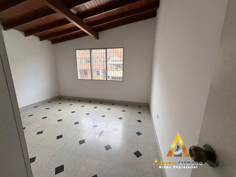 foto_104782_901271444_5418162753_ss