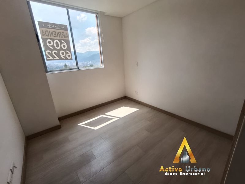 foto_104782_901271444_5420860450_ss