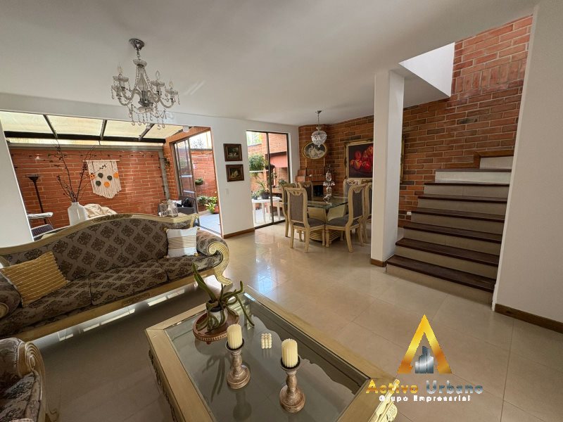 foto_104782_901271444_5527200484_ss