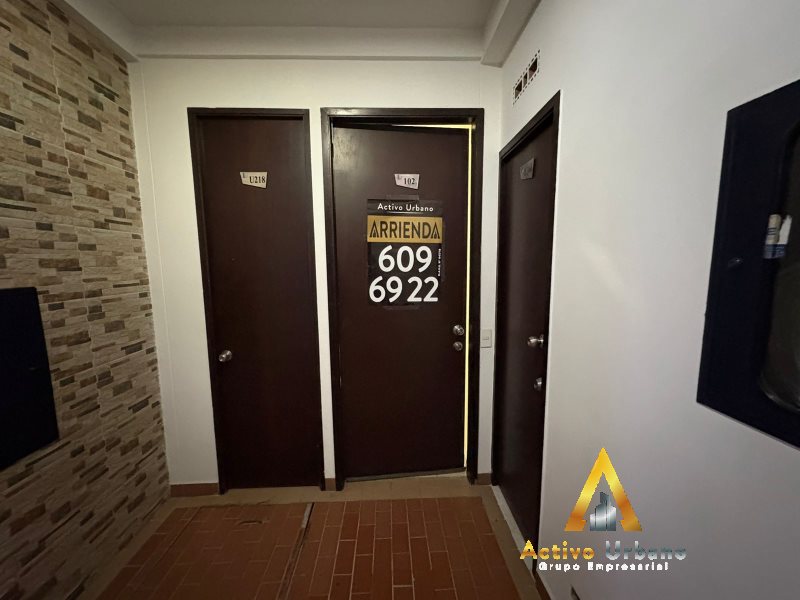 foto_104782_901271444_6020084118_ss