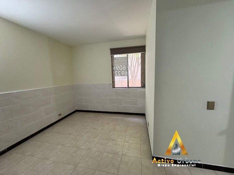 foto_104782_901271444_6020228332_ss