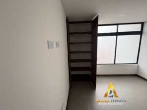 foto_104782_901271444_6074325000_ss