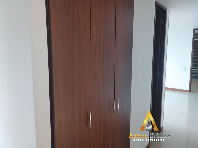 foto_104782_901271444_6085591117_ss