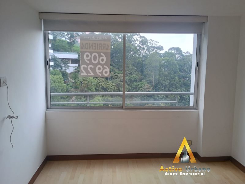 foto_104782_901271444_6086532114_ss