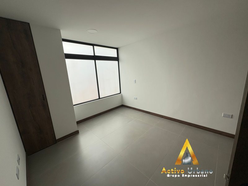 foto_104782_901271444_6104482601_ss