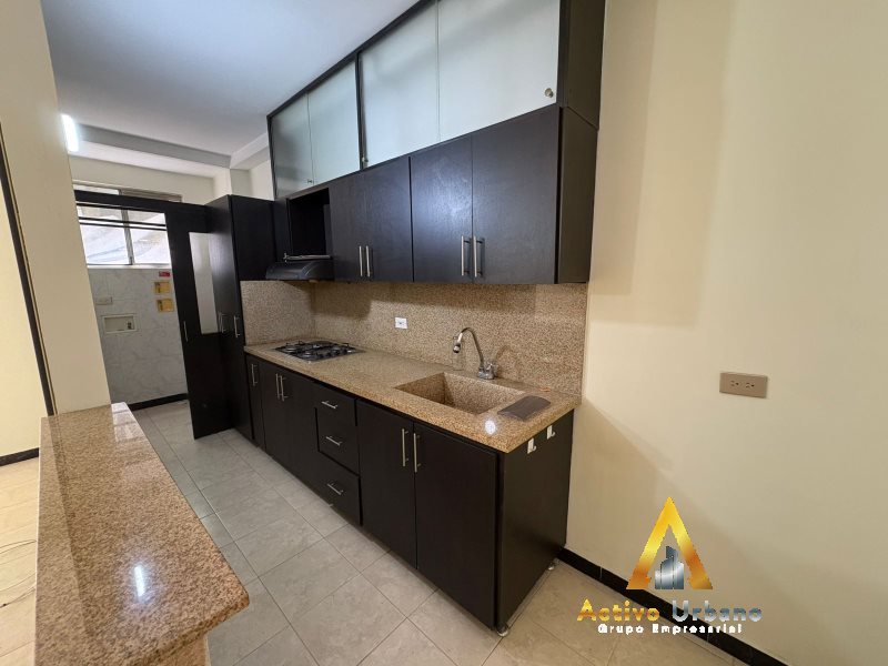 foto_104782_901271444_6113630102_ss