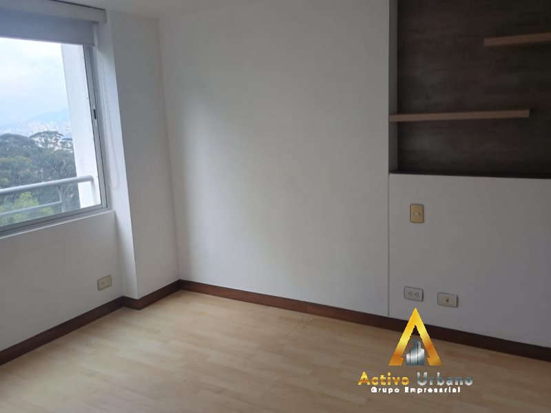 foto_104782_901271444_6115085720_ss