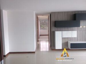 foto_104782_901271444_6166768162_ss