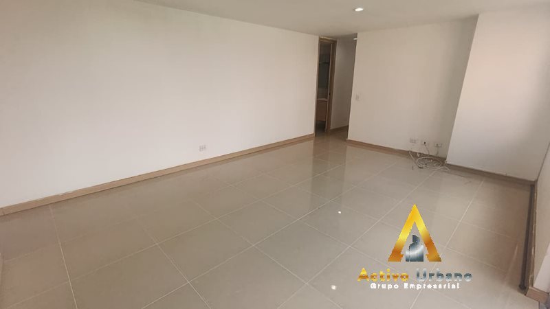 foto_104782_901271444_6236681337_ss