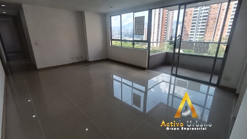 foto_104782_901271444_6238569117_ss