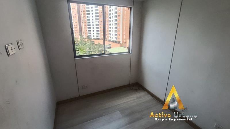 foto_104782_901271444_6282095709_ss