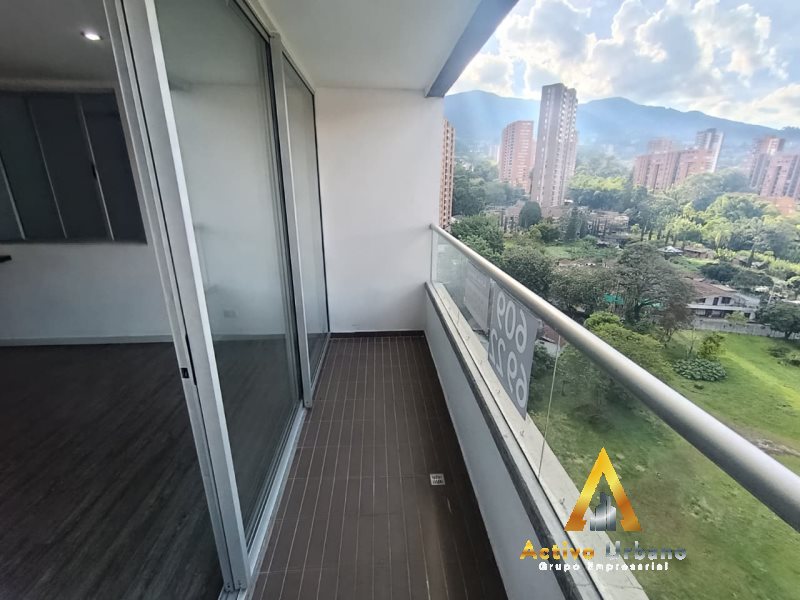 foto_104782_901271444_6295501570_ss