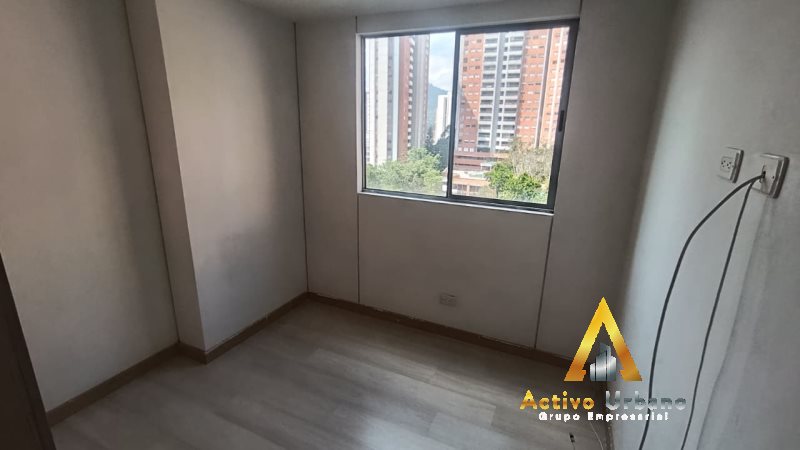 foto_104782_901271444_6302607348_ss