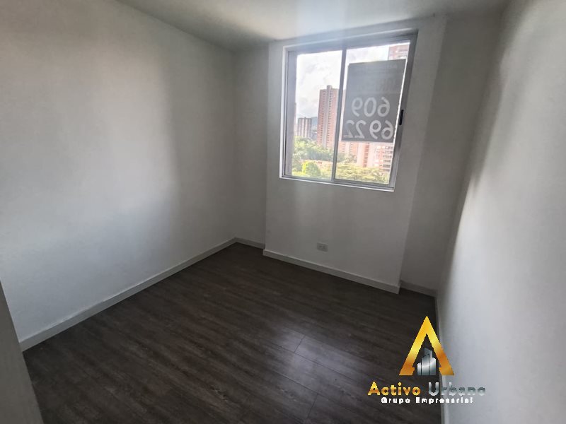 foto_104782_901271444_6312748060_ss