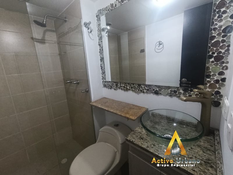 foto_104782_901271444_6419220774_ss