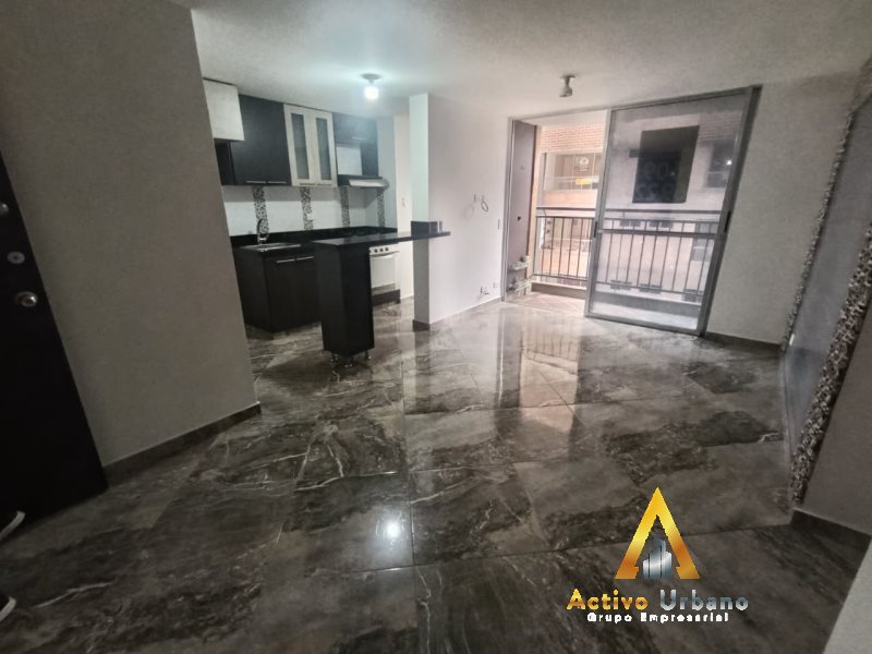 foto_104782_901271444_6464261770_ss