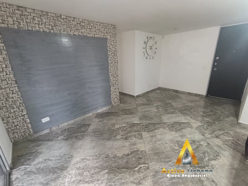 foto_104782_901271444_6464726939_ss