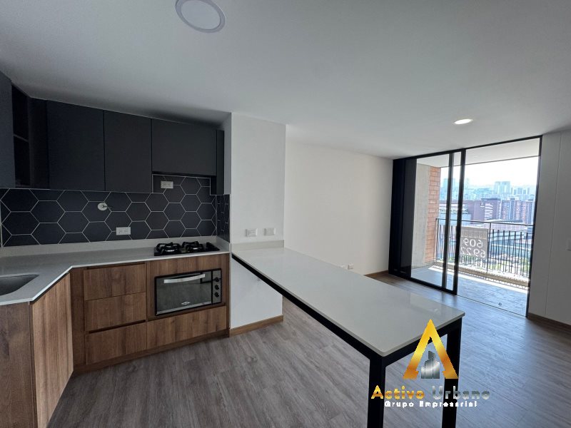 foto_104782_901271444_6525825874_ss