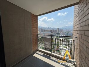 foto_104782_901271444_6525858082_ss