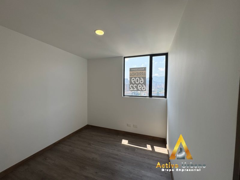 foto_104782_901271444_6554294845_ss