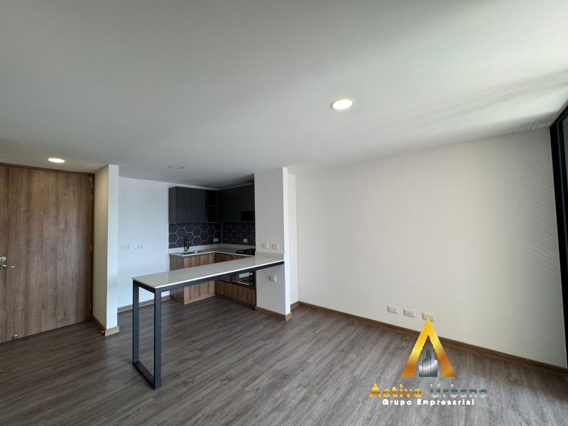 foto_104782_901271444_6578990412_ss