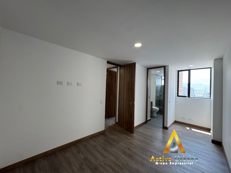 foto_104782_901271444_6579153042_ss