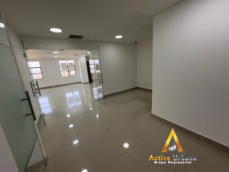 foto_104782_901271444_7542872879_ss