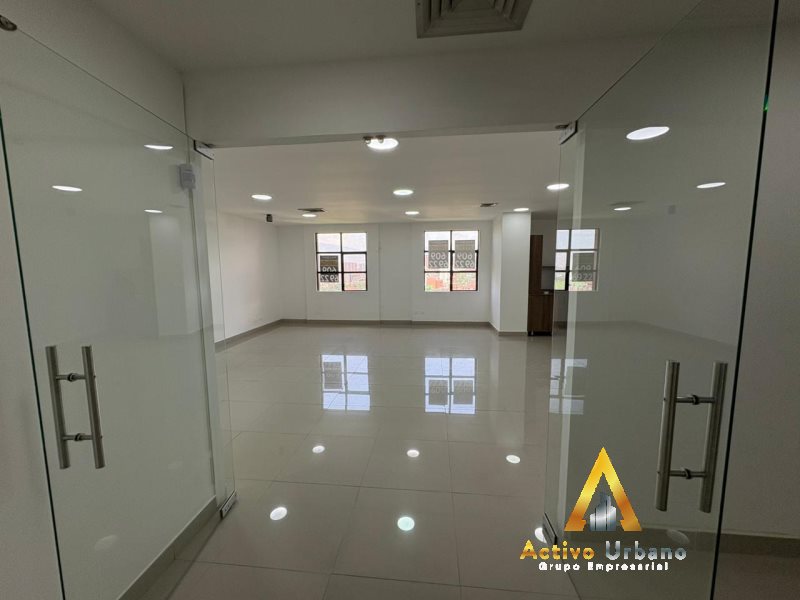 foto_104782_901271444_7542960149_ss