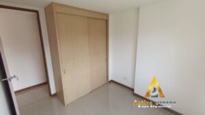 foto_104782_901271444_7546843187_ss