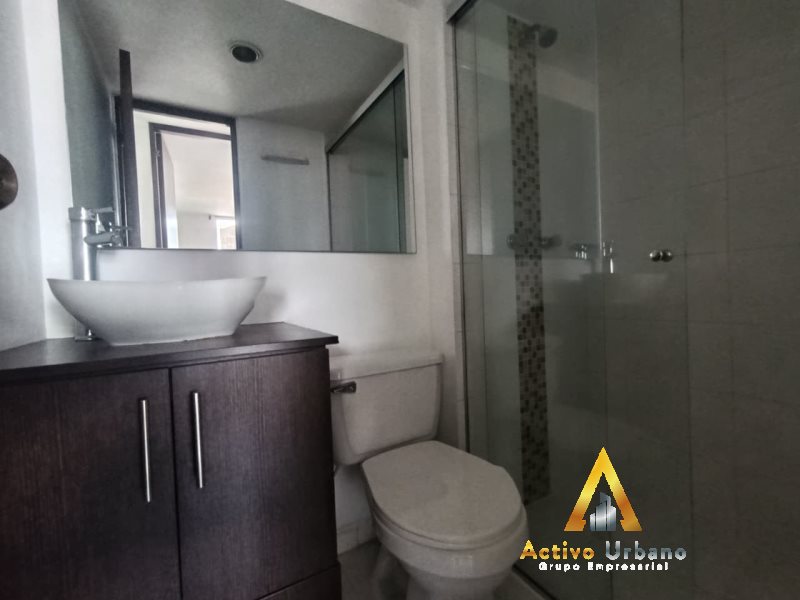 foto_104782_901271444_7792190411_ss