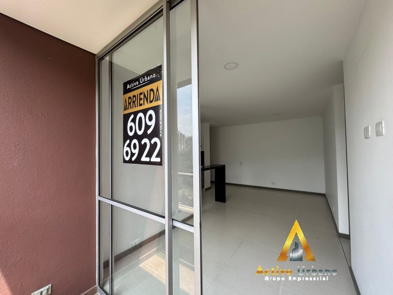 foto_104782_901271444_7840735038_ss