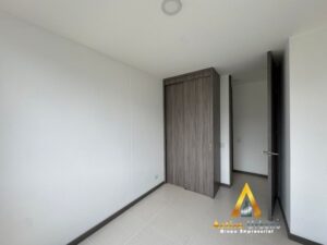 foto_104782_901271444_7861080811_ss