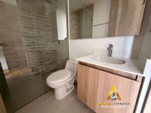 foto_104782_901271444_7968850407_ss