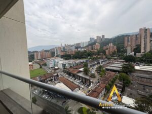 foto_104782_901271444_8043382885_ss