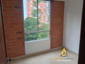 foto_104782_901271444_8370999632_ss